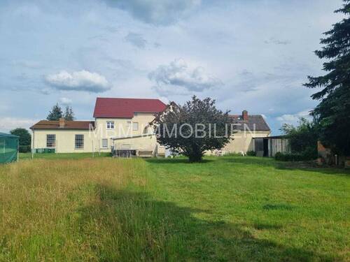 Ansicht vom Grundstück - 