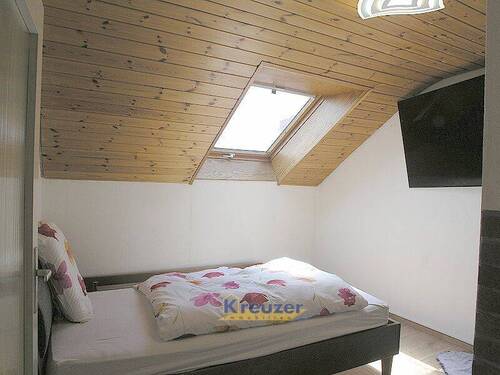 schönes DG_Zimmer - 