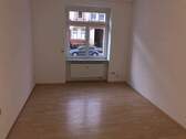 Wohnzimmer - 2 Zimmer Etagenwohnung zur Miete in Erfurt
