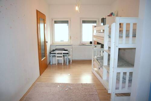 Helles Kinderzimmer - 