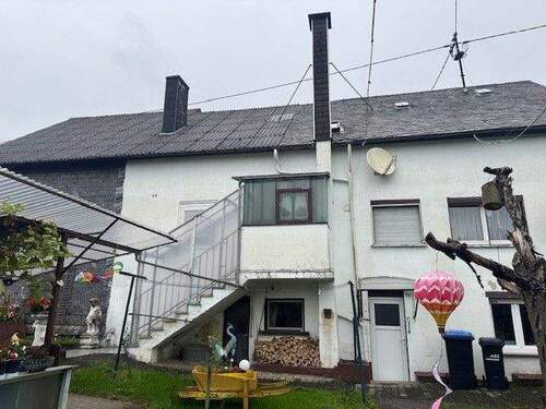 Rückansicht - 7 Zimmer Einfamilienhaus in Morbach / Wenigerath