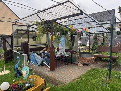 überdachte Terrasse - Einfamilienhaus mit 150,00 m&sup2; in Morbach / Wenigerath zum Kaufen