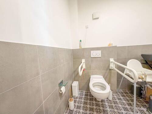 Gewerbefläche BehindertenWC - 