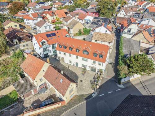 Außenansicht - Einzigartig! Zwei Maisonette-Penthäuser kombiniert mit Vollgastronomiefläche und 8 Stellplätzen!