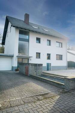 Straßenansicht - 1 Zimmer Mehrfamilienhaus, Wohnhaus in Ellerstadt