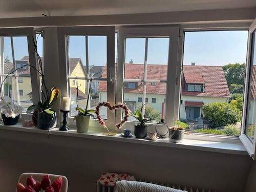 Fenster in der Küche.jpg - * 2-Zi-Wohnung in 2-Fam.Haus * Natur pur hinter dem Haus *