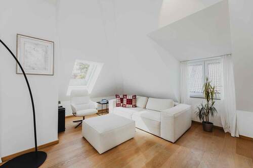 Wohnen - Etagenwohnung mit 137,00 m² in München zum Kaufen