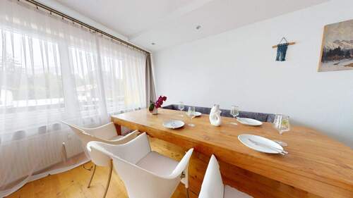 Whg - Wohnzimmer - 7 Zimmer Etagenwohnung zum Kaufen in Oberstdorf