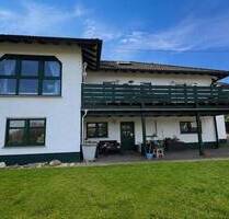 Wohntraum am Ortsrand: Großzügige 4-Zimmer-Wohnung mit Traumblick, Kamin und XXL-Balkon - Neustadt/Wied Hombach
