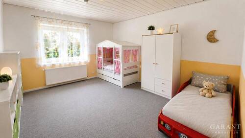 Kinderzimmer 1 - Etagenwohnung mit 130,00 m&sup2; in Neustadt/Wied zur Miete