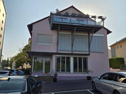 Außenansicht - Etagenwohnung mit 139,00 m² in Langenzenn zur Miete