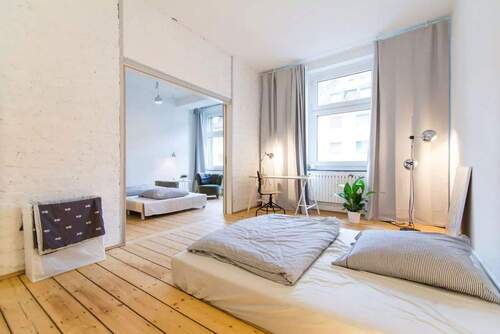 Bild 1 - Attraktive 2-Zimmer-Wohnung (2. OG) mit Balkon in begehrter Lage von Düsseldorf-Flingern