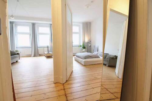 Bild 2 - 2 Zimmer Etagenwohnung zum Kaufen in Düsseldorf