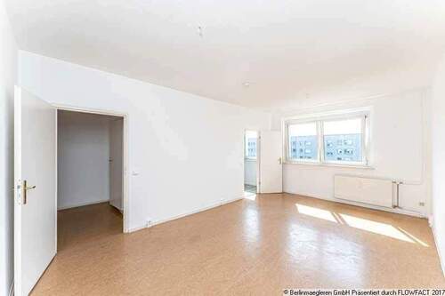 Beispiel Wohnzimmer - 5 Zimmer Etagenwohnung in Berlin