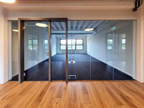 Büroraum 3 - Moderne Büros mit großzügigen Fensterfronten - provisionsfrei & flexibel - All-in-Miete