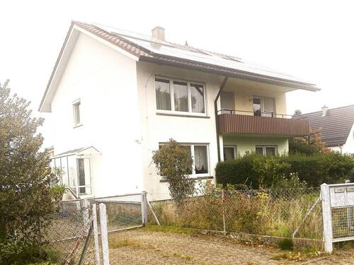 Ansicht.jpg - Gelegenheit: Zweifamilienhaus mit großem Grundstück mit Ausbaumöglichkeit in Hohenwart