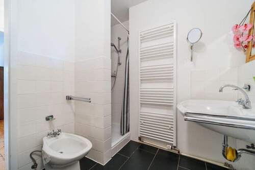 Duschbad Wohneinheit 1 - 