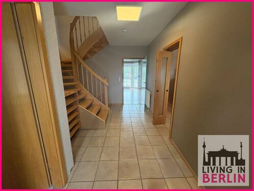 Eingangsbereich - 5 Zimmer Doppelhaushälfte zur Miete in Berlin
