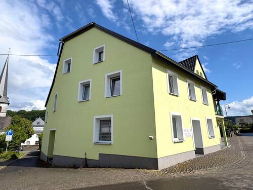 Seitenansicht - 2 Zimmer Mehrfamilienhaus, Wohnhaus in Piesport
