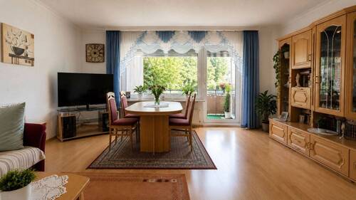 Wohnzimmer *KI optimiert - 
