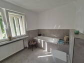 Bad mit Wanne 2 - 