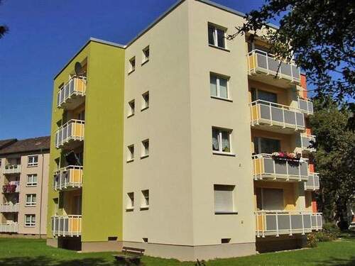 Ringstr. 128_Rückansicht - Gemütliche 1,5-Zimmer-Wohnung - kurzfristiges Angebot
