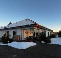 Sehr schöner moderner Einfamilienhausbungalow in idyllischer Ortsrandlage am Kölpinsee - Müritz - Göhren-Lebbin Wendhof