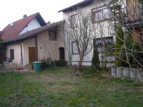 Gartenansicht - 6 Zimmer Mehrfamilienhaus, Wohnhaus in Höttingen