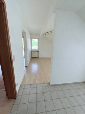 Offener Übergang von der Küche zum Esszimmer - 