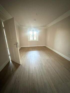 7be944b4-9988-49ba-a461-e9096d1ac5e2.jpg - 