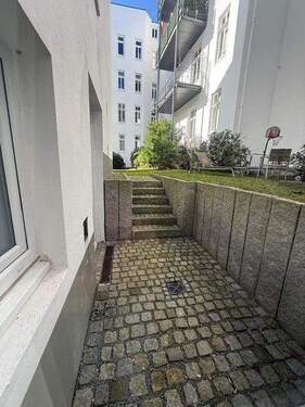 8593f877-eaed-4f92-bafb-ddbad1201ddf.jpg - 