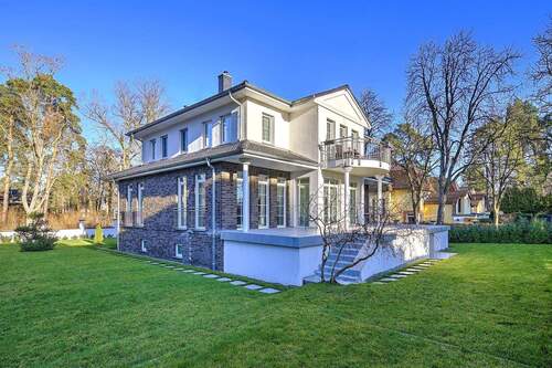 Hausansicht - 5 Zimmer Einfamilienhaus zum Kaufen in Falkensee