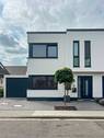 Hausansicht - 4 Zimmer Doppelhaushälfte in Neuss