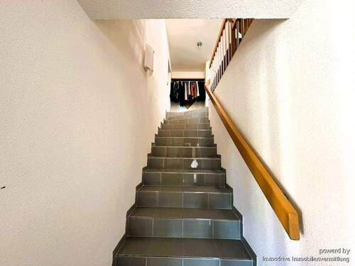 Treppe zum Dachgeschoss - 