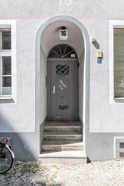 Fontanestraße - 2 Zimmer Etagenwohnung in Berlin