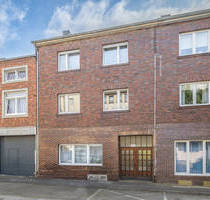 Solides Dreifamilienhaus in zentraler Ortslage - Stolberg Münsterbusch