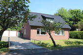 Straßenansicht - 9 Zimmer Einfamilienhaus in Papenburg