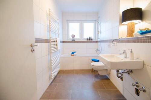 Musterbad - Dahlia I - Etagenwohnung mit 54,60 m² in Kelsterbach zur Miete