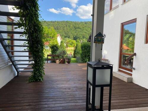 Gemeinsam nutzbare Terrasse - 4 Zimmer Einfamilienhaus in Cleebronn