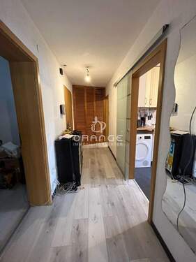 Flur - Etagenwohnung mit 66,00 m² in Lappersdorf zur Miete