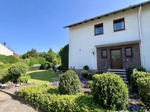 Eingangsbereich - Reihenendhaus mit 137,00 m&sup2; in Lübbecke zum Kaufen