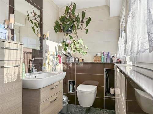 Badezimmer Dachgeschoss - 