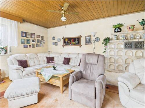 Wohnzimmer EG - Mehrfamilienhaus, Wohnhaus mit 226,00 m² in Karlstein am Main zum Kaufen