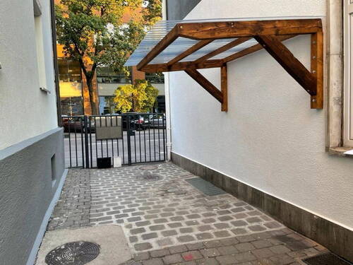Eingangsbereich - 5 Zimmer Etagenwohnung zur Miete in Stuttgart