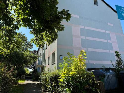 Seitenansicht - 3 Zimmer- Wohnung im Grünen Bad Vilbel Heilsberg sucht neue Mieter!