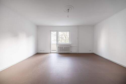 Wohnzimmer - 3 Zimmer Etagenwohnung zum Kaufen in Berlin