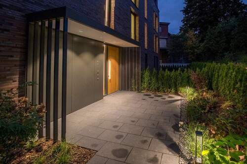 Hauseingang_The Gardens_1 - 