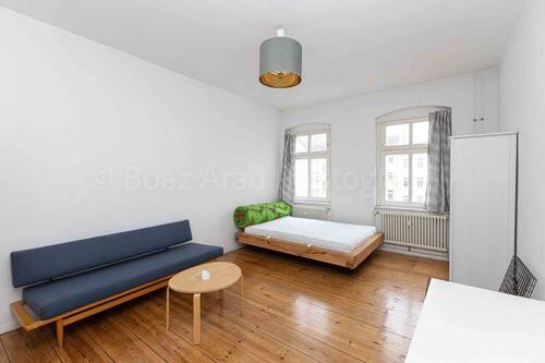Strassenseitiges Wohnzimmer 02.jpg - 