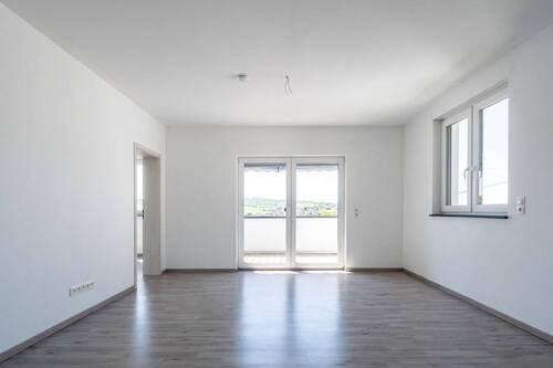 18384 Wohnbereich mit Einbauküche - 4 Zimmer Etagenwohnung in Gerolstein