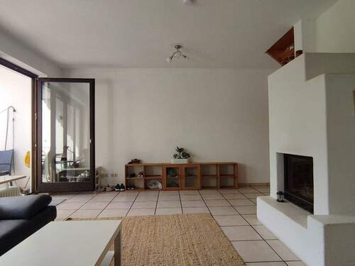 Wohnzimmeransicht 2 - 